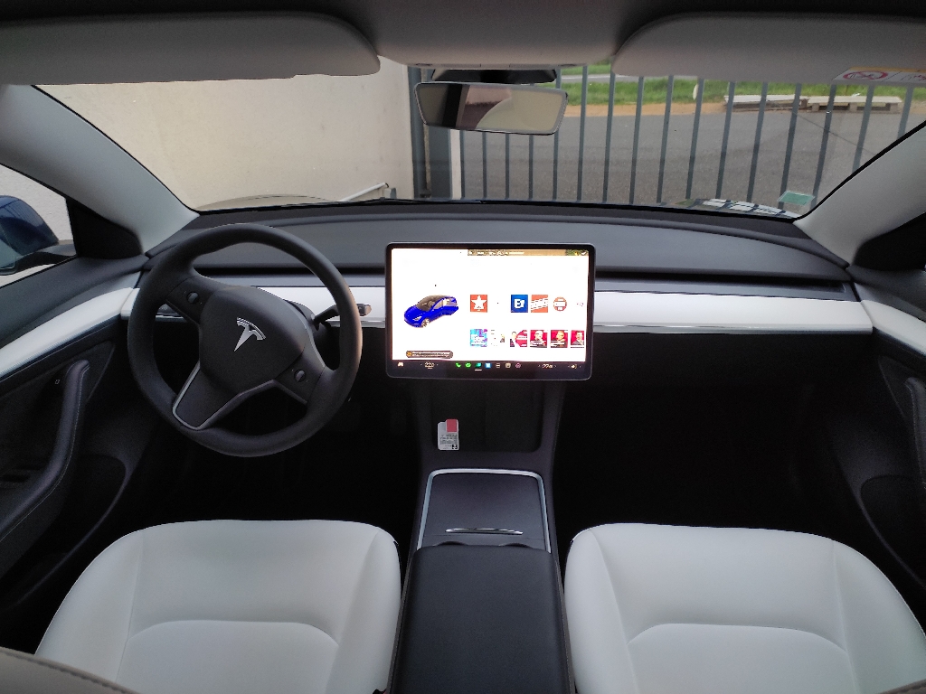 325DV000185AI.jpg Liberty Auto