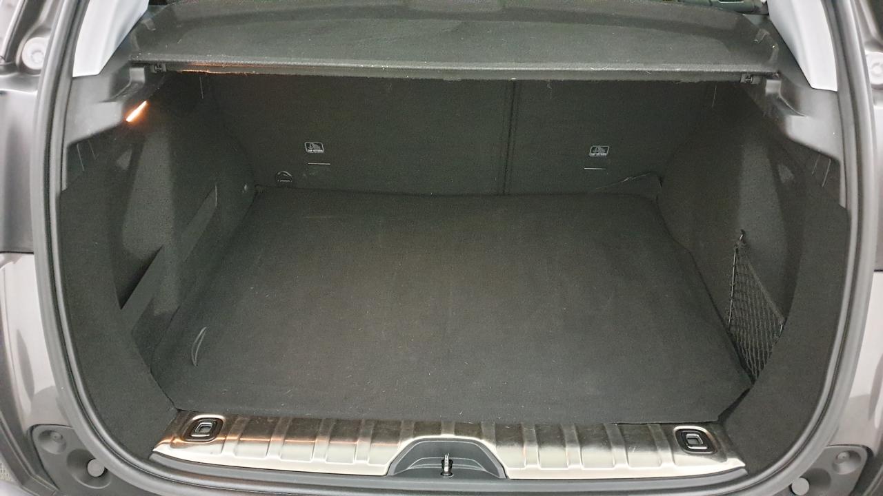 52703.jpg Liberty Auto