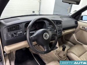 311VO983278I.jpg