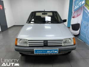 311DV982935AB.jpg