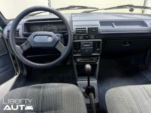 311DV982935AH.jpg